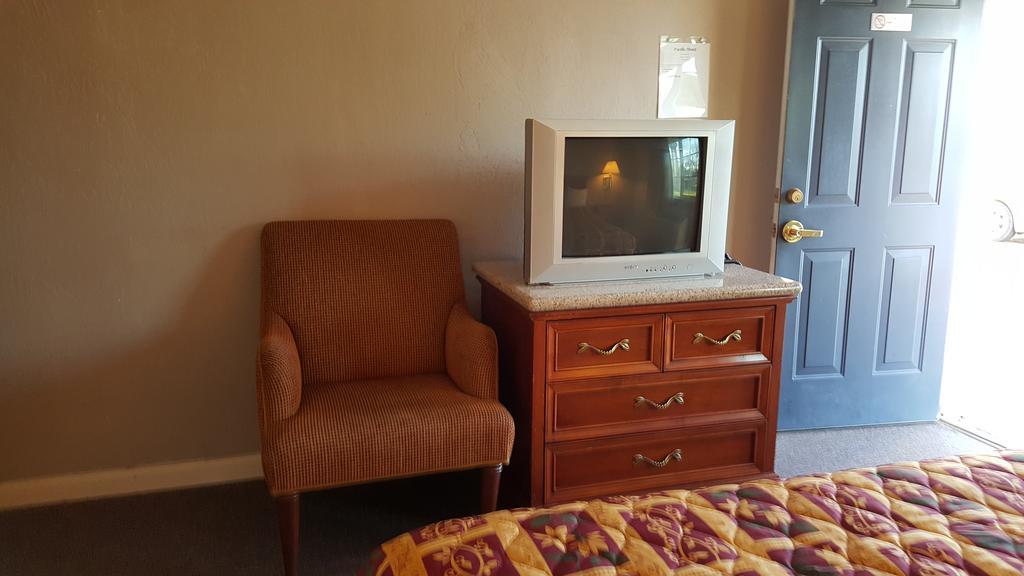 Pacific Motel Gridley Экстерьер фото
